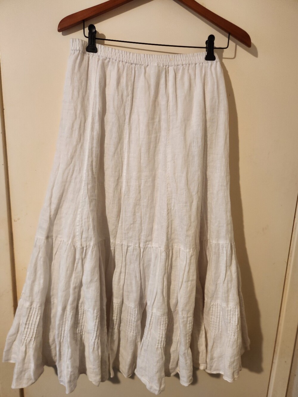 Isabella Bird White Tiered Linen Maxi Skirt